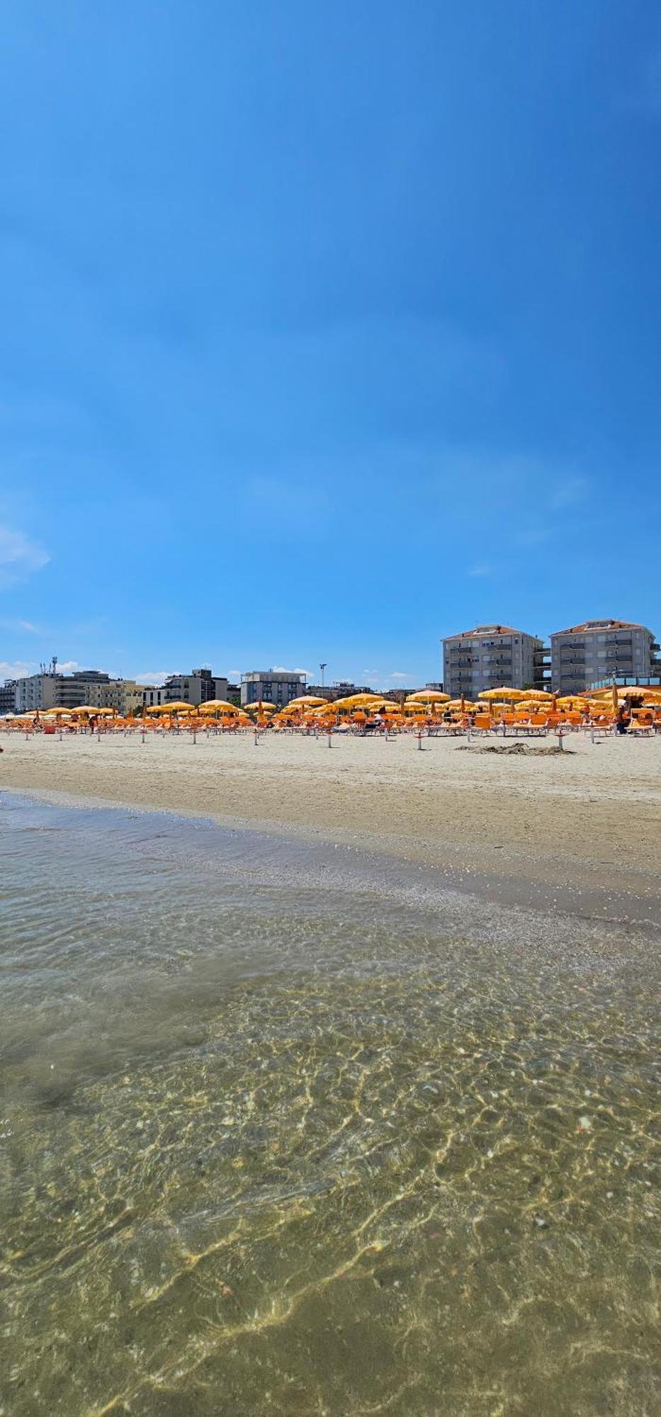 Hotel Sara*** Cesenatico Luaran gambar
