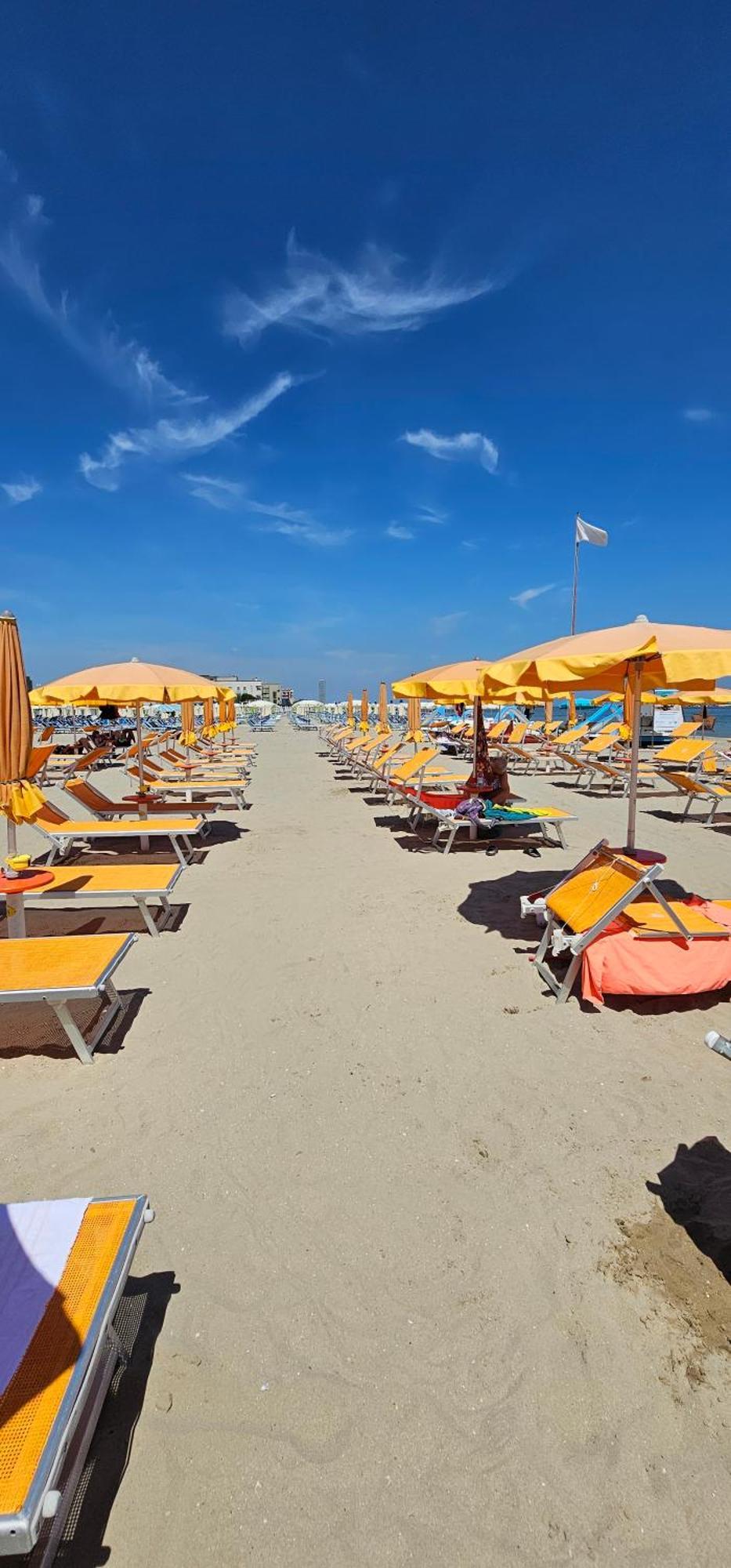Hotel Sara*** Cesenatico Luaran gambar