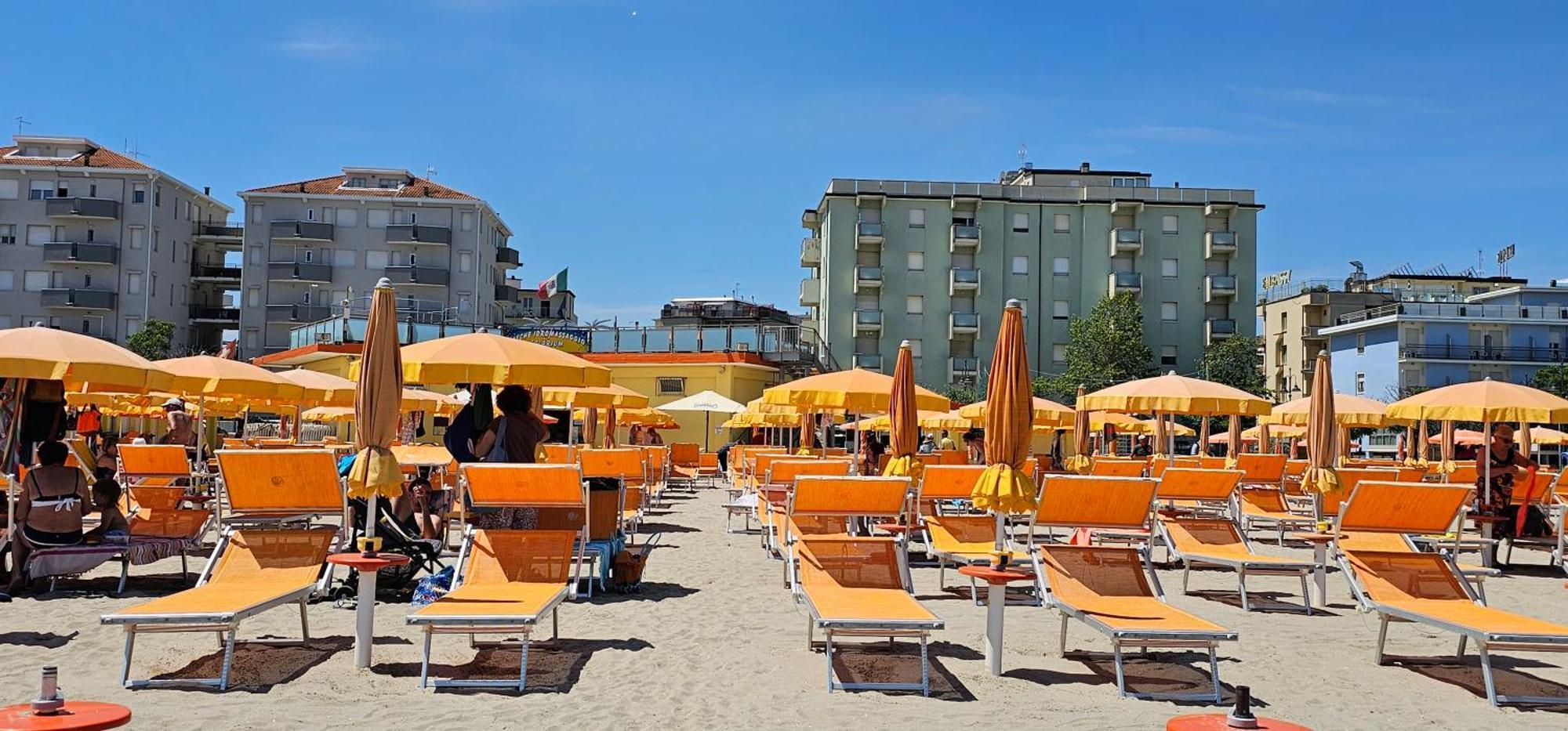 Hotel Sara*** Cesenatico Luaran gambar
