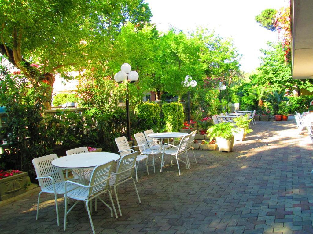 Hotel Sara*** Cesenatico Luaran gambar