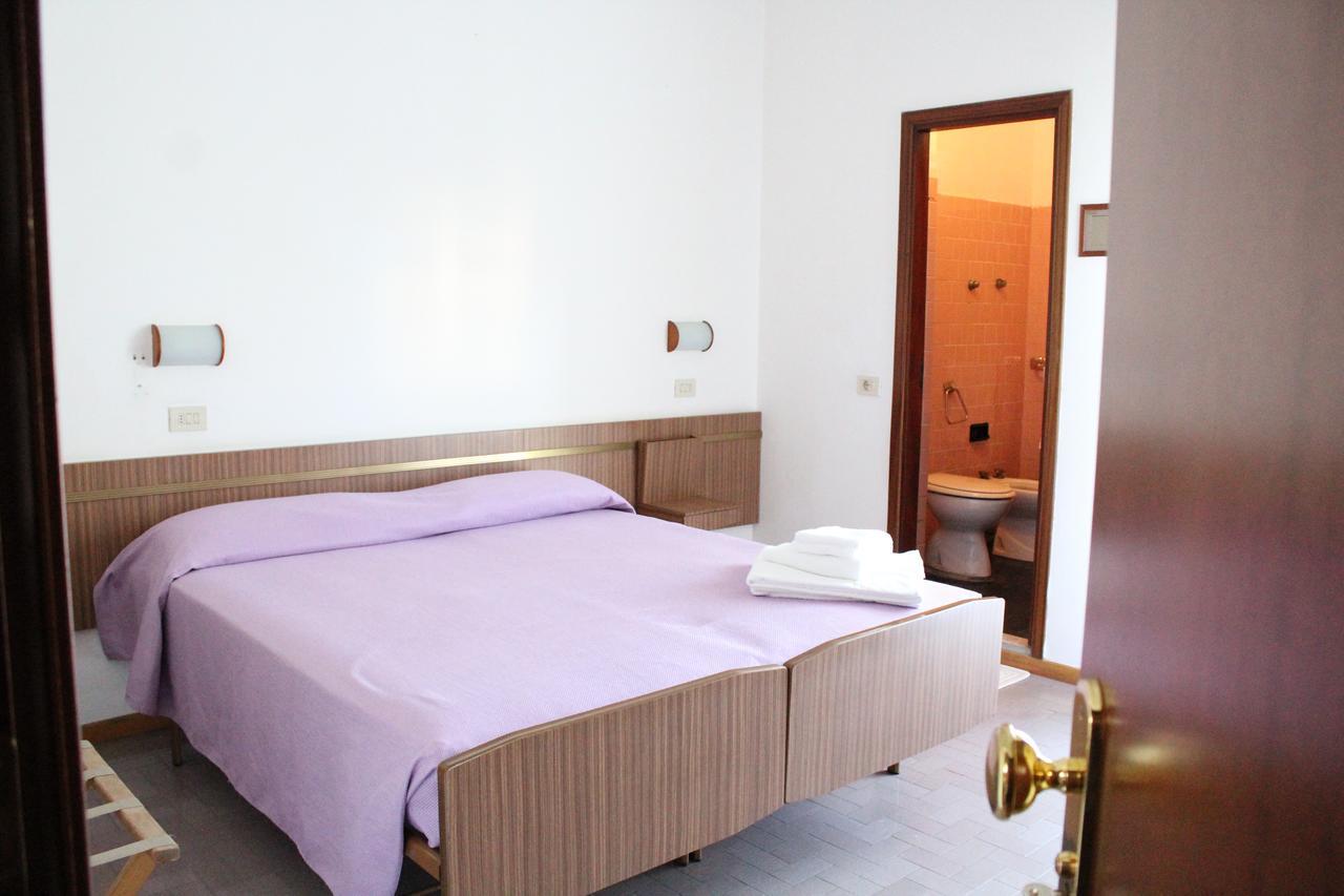 Hotel Sara*** Cesenatico Luaran gambar