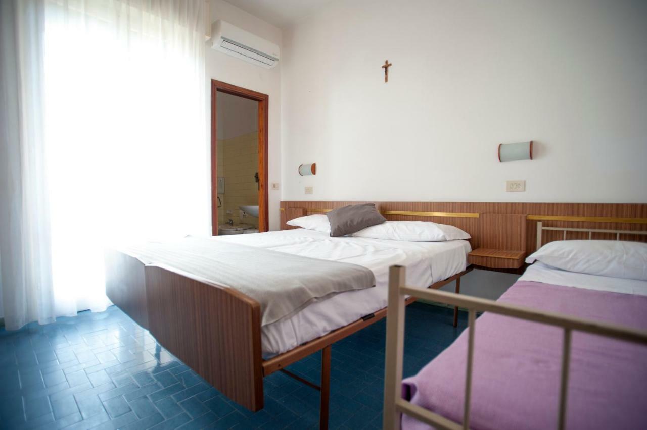 Hotel Sara*** Cesenatico Luaran gambar