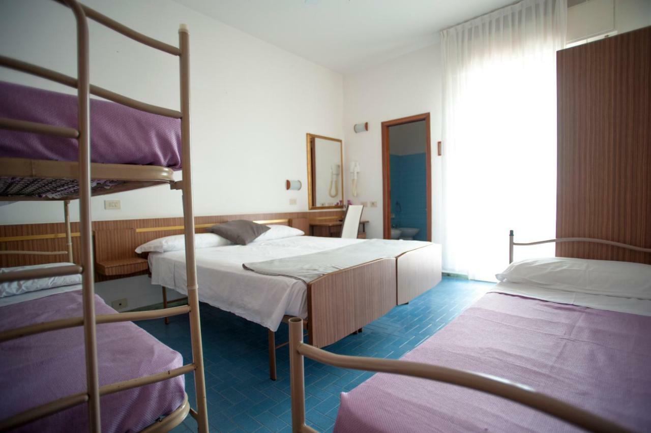 Hotel Sara*** Cesenatico Luaran gambar