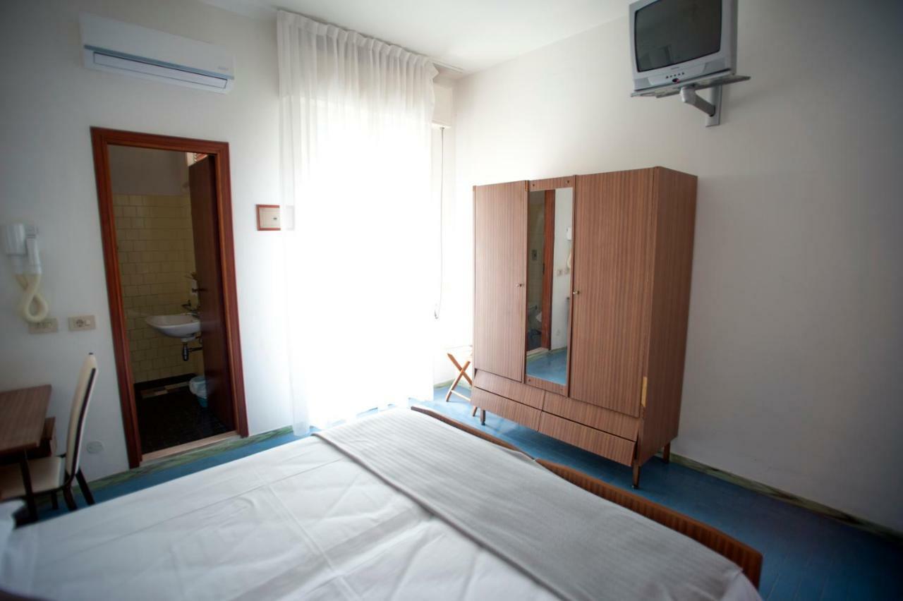 Hotel Sara*** Cesenatico Luaran gambar